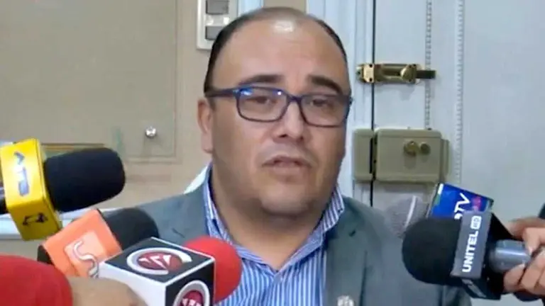 Vocal del Tribunal Supremo Electoral (TSE), Gustavo Ávila en conferencia de prensa./ ERBOL