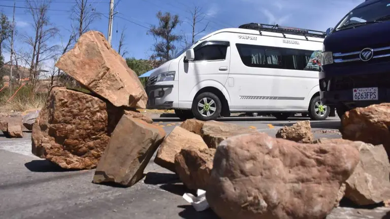 Bloqueo del Transporte Libre en Cochabamba. DICO SOL&Iacute;S