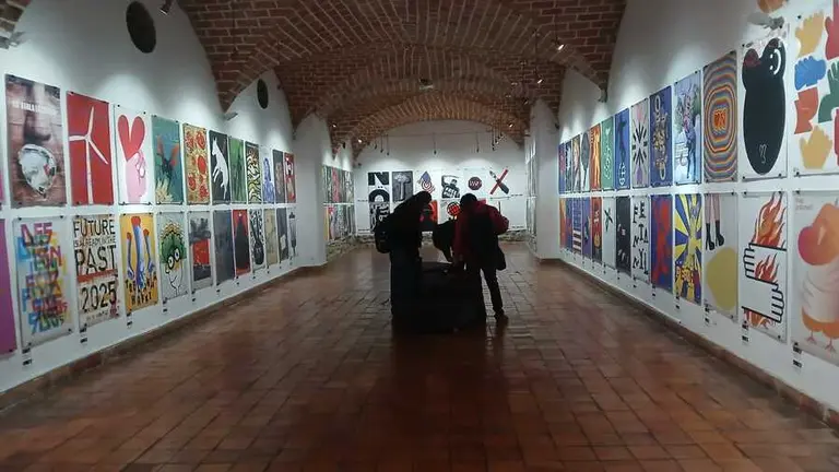 Una muestra de la Bienal BICeB&Eacute; en el Museo Nacional de Arte. MNA