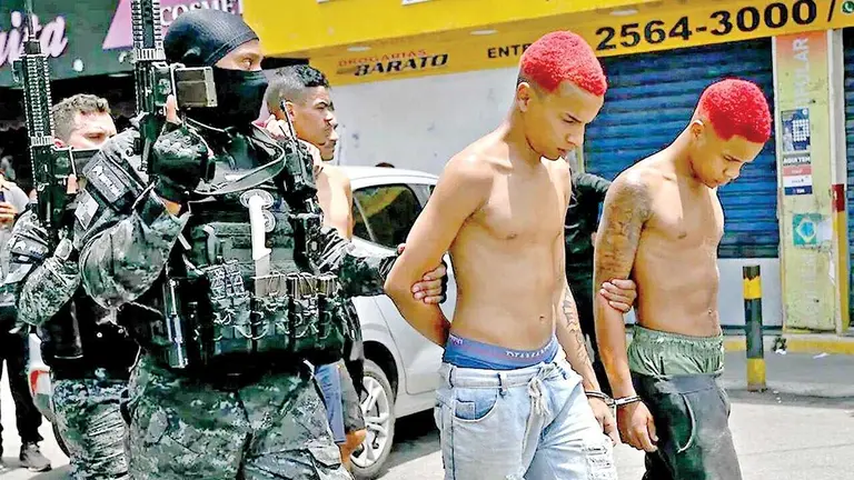 Violencia extrema en favelas tras sorpresivo operativo./ YAHOO NOTICIAS