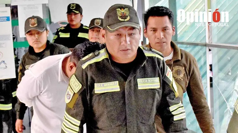 Luis &Eacute;dgar Cabezas C., imputado por el feminicidio de su esposa Benita Silvia Quispe./ NO&Eacute; PORTUGAL
