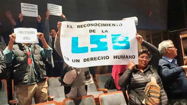 Pedido de reconocimiento de lenguaje de se&ntilde;as. TOMADA DE ERBOL