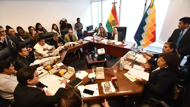 Sesi&oacute;n de la Comisi&oacute;n de Constituci&oacute;n, Legislaci&oacute;n y Sistema Electoral de la C&aacute;mara de Diputados. APG