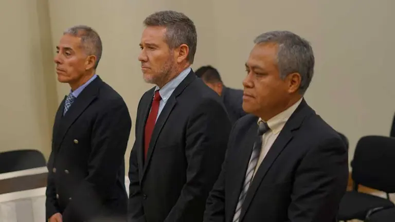 Las autoridades electas esta tarde, por el Ministro. APG