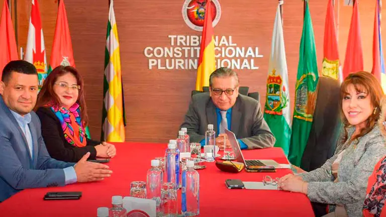 Los autoprorrogados, en una reuni&oacute;n pasada. TOMADA DE ERBOL