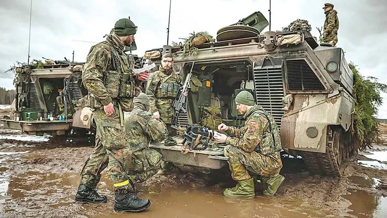 Soldados del Ejército alemán durante su entrenamiento militar. / EJÉRCITO ALEMÁN