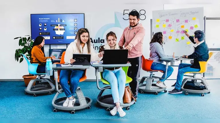 Unifranz lidera la transformaci&oacute;n educativa en Bolivia.  UNIFRANZ