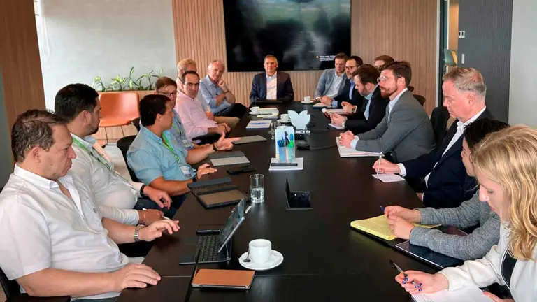 Representantes de la misi&oacute;n econ&oacute;mica de EEUU en Santa Cruz. EdEEUUeB