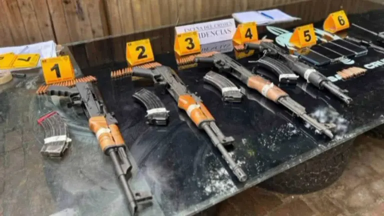 Armas retenidas a los brasile&ntilde;os. RRSS