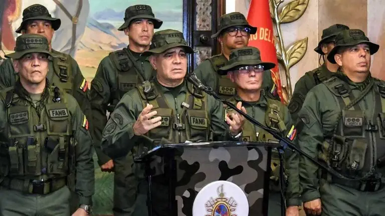 Ministro de Defensa, Padrino L&oacute;pez. CAPTURA