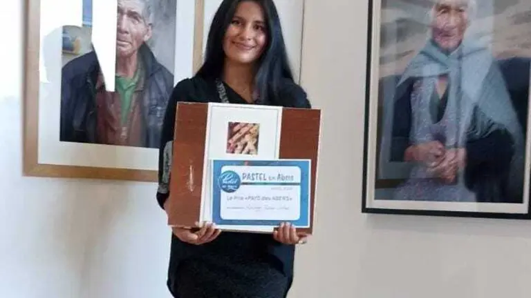 La artista boliviana Rosmery Mamani. URGENTEBO