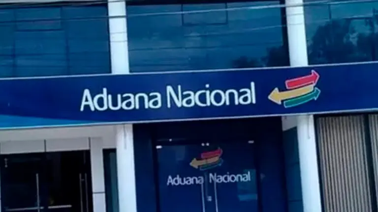 La Aduana Nacional  inici&oacute; una investigaci&oacute;n sobre los procedimientos de control en el Aeropuerto Internacional de Viru Viru.