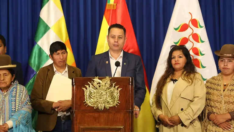 El vicepresidente, Edmand Lara, impulsa varios proyectos de ley. Urgente.bo