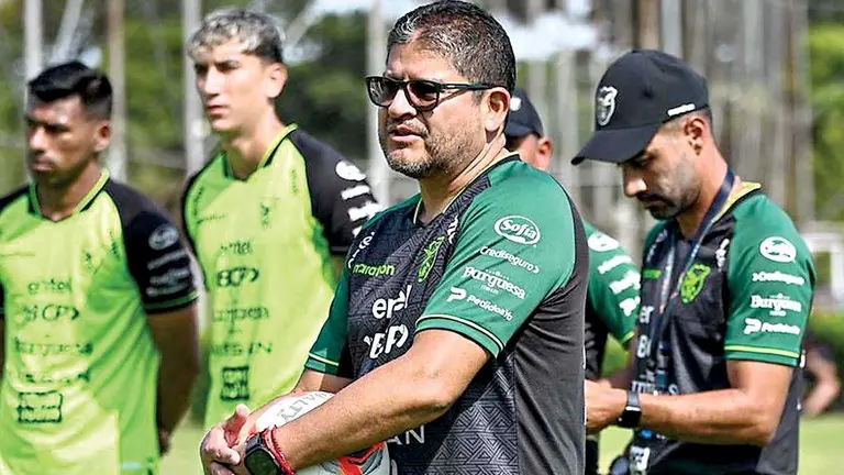 El DT de la selecci&oacute;n ya se encuentra en M&eacute;xico./LA VERDE