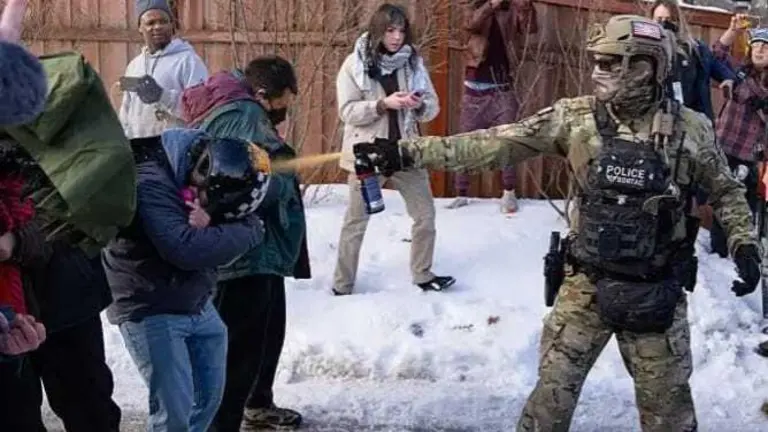 Control de inmigraci&oacute;n de ICE en Minnesota. BBC MUNDO
