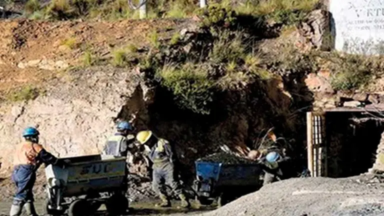 Foto referencial de la mina en Potos&iacute;. TOMADA DE ERBOL