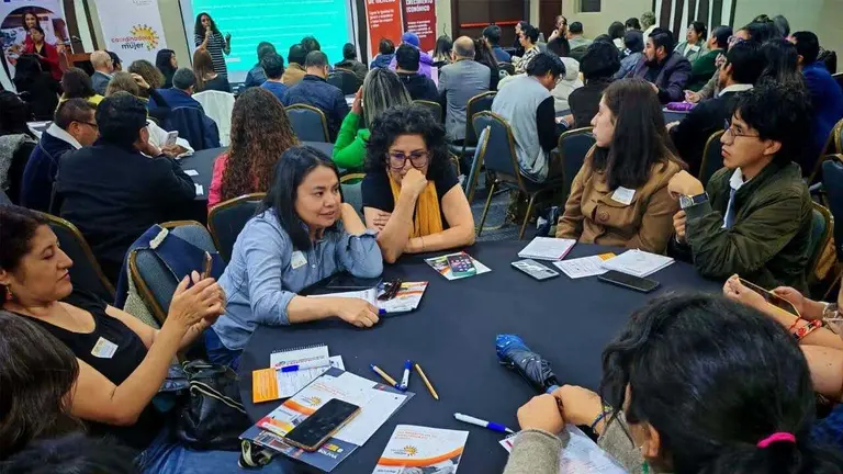 Abordan el anteproyecto ley en mesas de trabajo./ Coordinadora de la Mujer