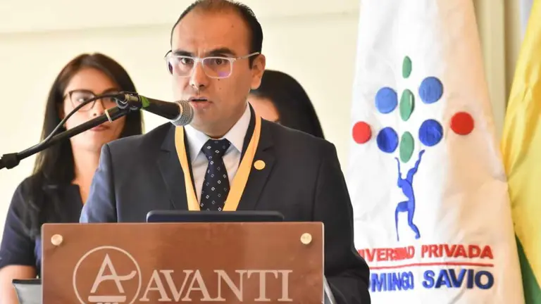 Miguel Ang&eacute;l Salas Gonz&aacute;les, el nuevo Rector Regional de la UPDS en Cochabamba. DICO SOL&Iacute;S