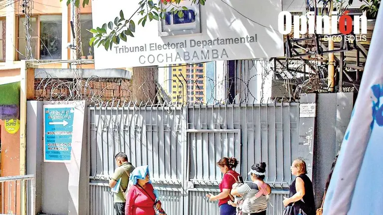 El frontis del TED en Cochabamba./ DICO SOLÍS