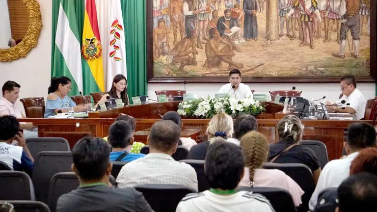 Reunión del Concejo Municipal de Santa Cruz./ ARCHIVO
