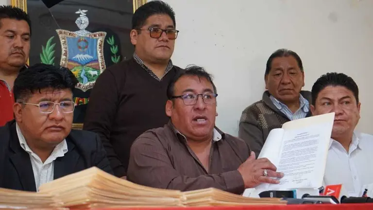 La dirigencia del transporte pace&ntilde;o. APG