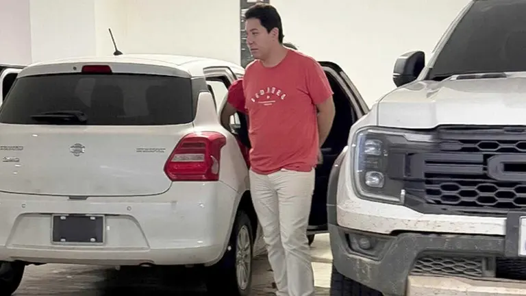 Efectivos de la Policía Nacional, lograron capturar a Marcelo Arce Mosqueira, hijo del expresidente Luis Arce Catacora, el operativo tuvo lugar en la zona de Equipetrol./ APG