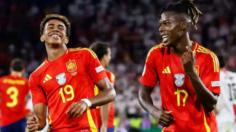 Lamine Yamal y Nico Williams liderar&aacute;n el ataque de Espa&ntilde;a en el Mundial. ARCHIVO.