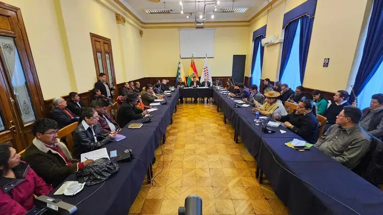 Distintos sectores participan de la Comisi&oacute;n de Di&aacute;logo. VICEPRESIDENCIA