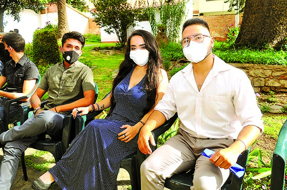 2 Cristian Fernández, Vanessa villarruel,Joel michelle.