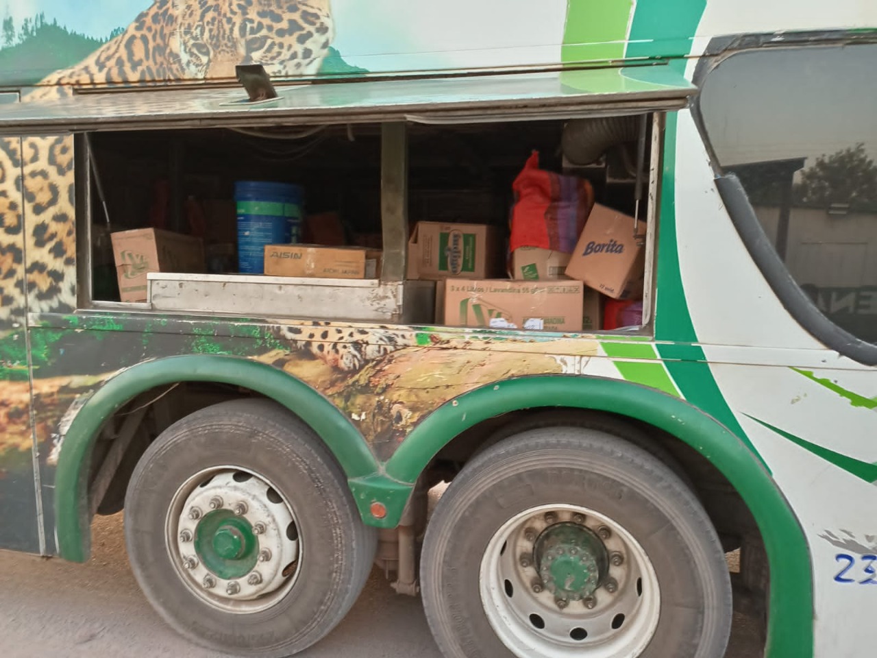 Mercadería ilegal encontrada en buses de transporte interdepartamental