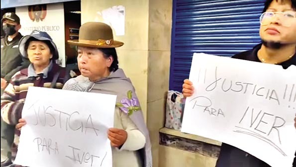 Susana Condori, actriz boliviana, pide justicia por la muerte de Iverint.  / FACEBOOK POR LA VIDA DE IVERINT