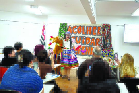 Remberto Suárez Roca es inmigrante, gay y drag queen./ EDUARDO SCHWARTZBERG