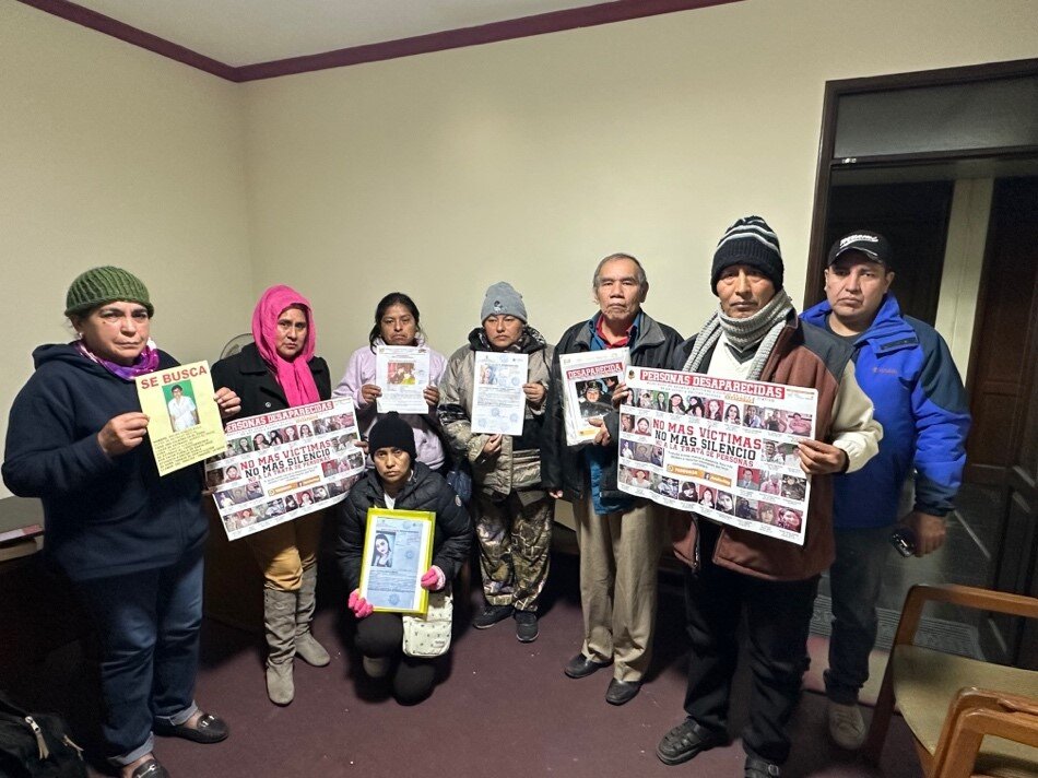 Un grupo de familiares de víctimas de Trata y Tráfico se reúnen en Santa Cruz para darse apoyo emocional y legal. Foto: Nathalie I. V.