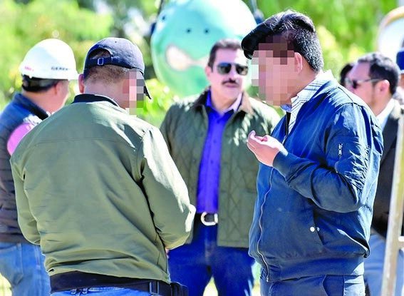 Personal de seguridad del Alcalde, este 10 de septiembre./ DICO SOLÍS